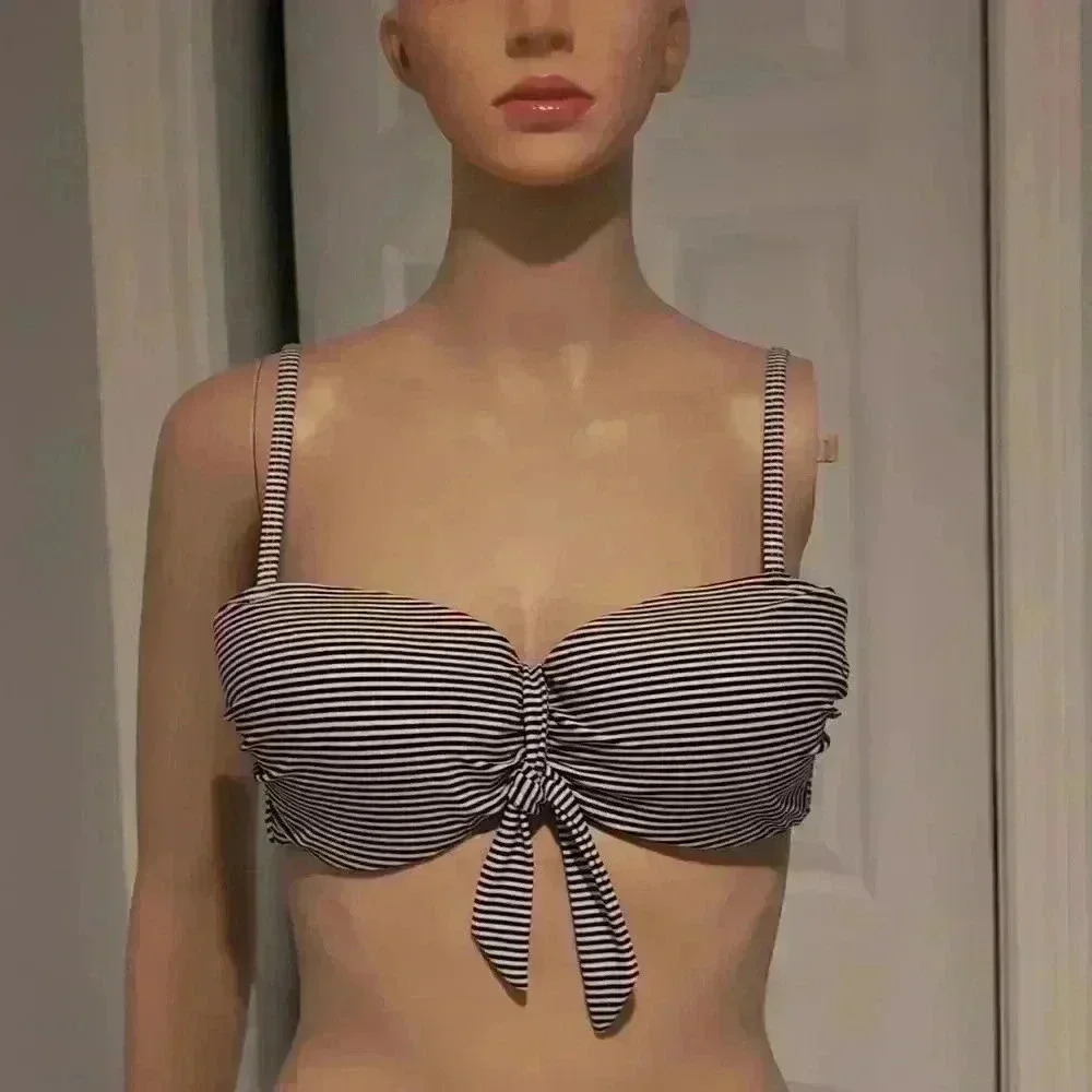 Venus bikini top